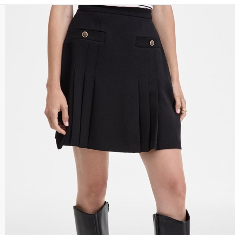 On 34th Pleated Crepe Mini Skirt